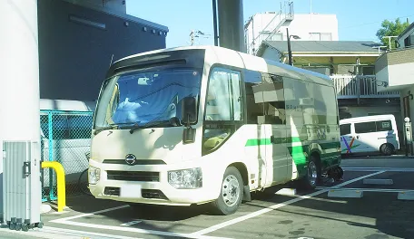 幸寿会グループの巡回バス