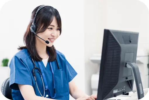 オンライン診療をする医者